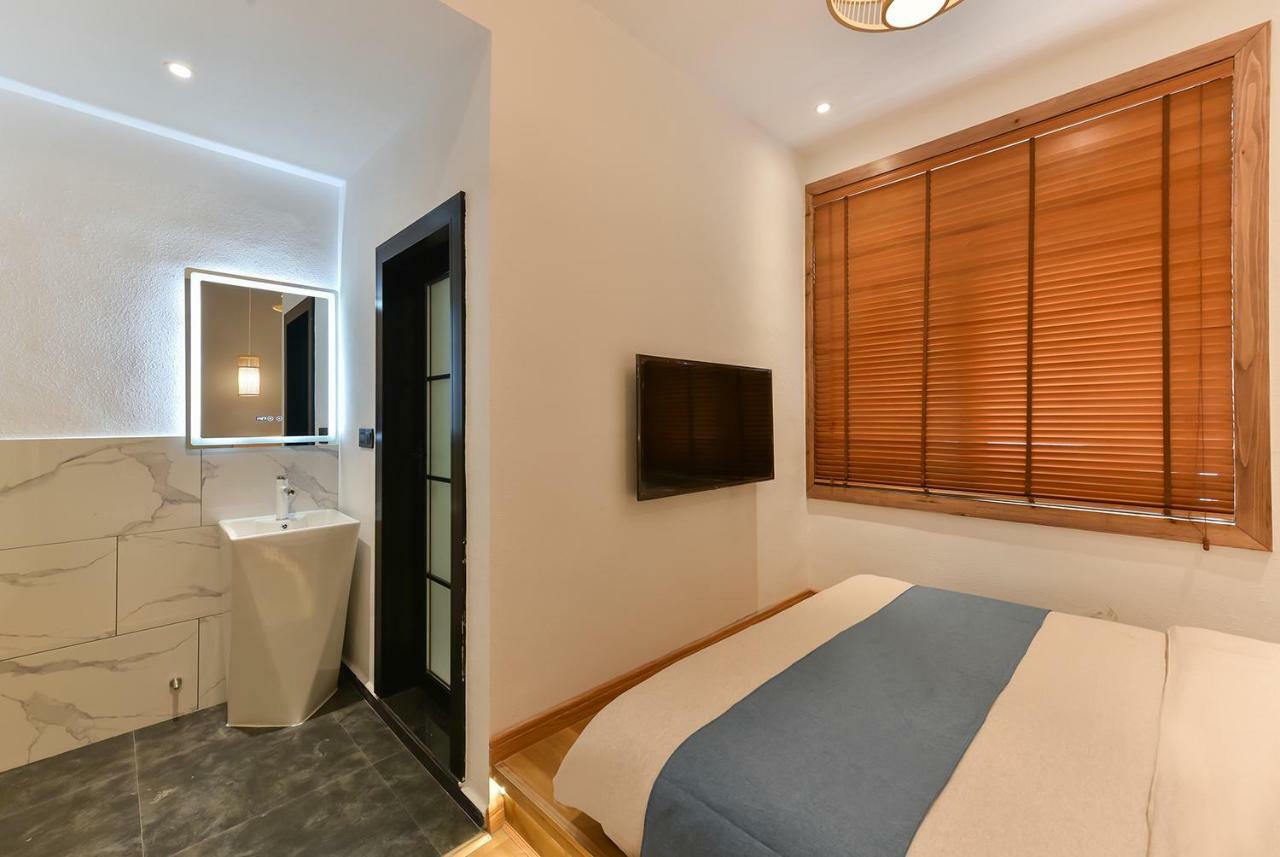 Yifangyan - Tingyuan Qingshe Hostel Fenghuang Eksteriør billede