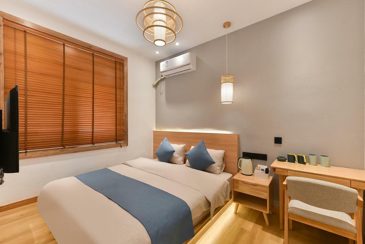 Yifangyan - Tingyuan Qingshe Hostel Fenghuang Eksteriør billede