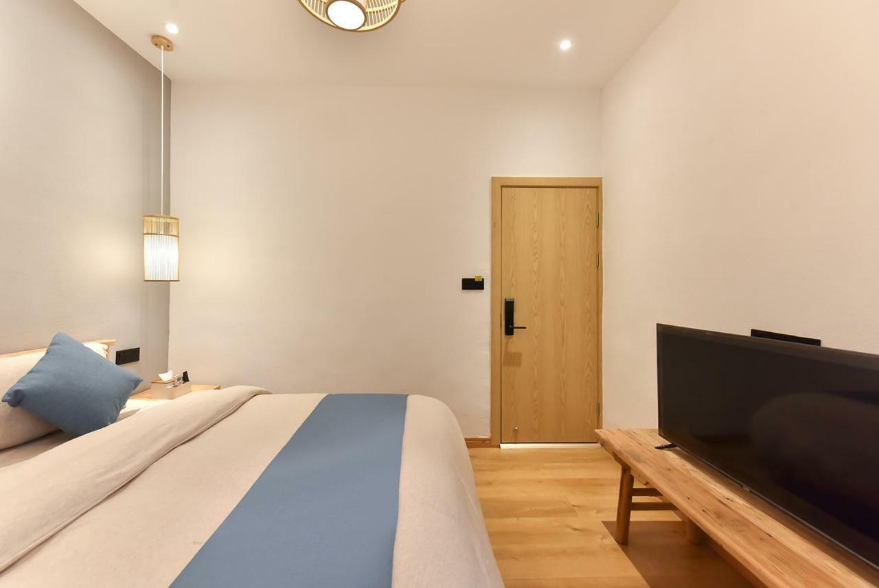 Yifangyan - Tingyuan Qingshe Hostel Fenghuang Eksteriør billede