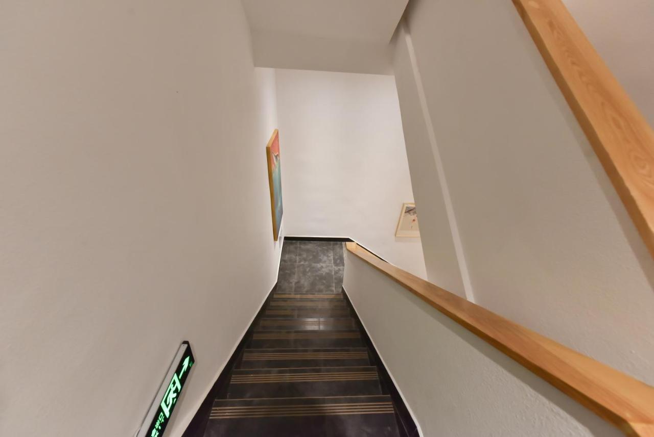 Yifangyan - Tingyuan Qingshe Hostel Fenghuang Eksteriør billede