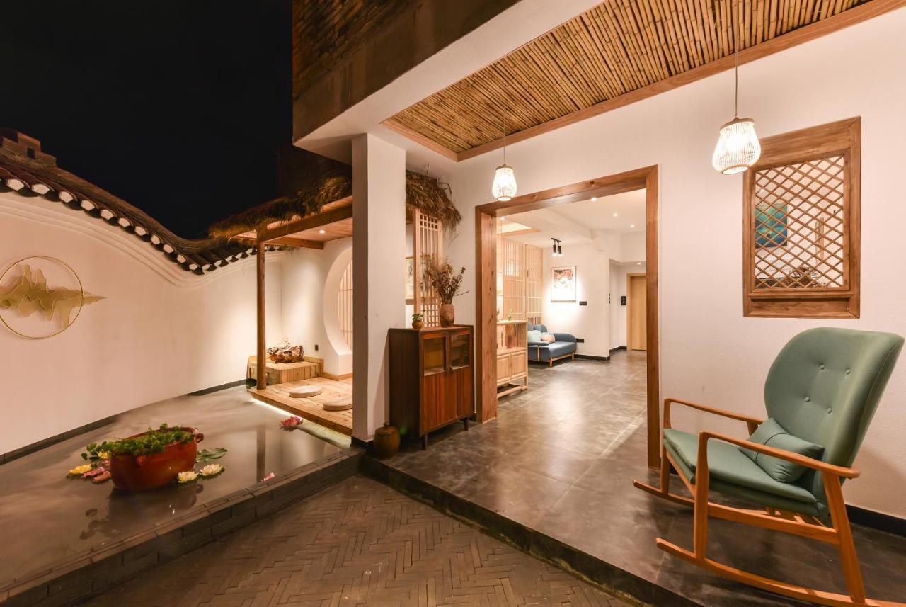 Yifangyan - Tingyuan Qingshe Hostel Fenghuang Eksteriør billede